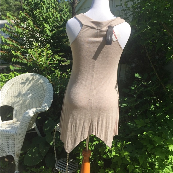 Beige Sleeveless Tunic Top Size Large - Picture 4 of 7